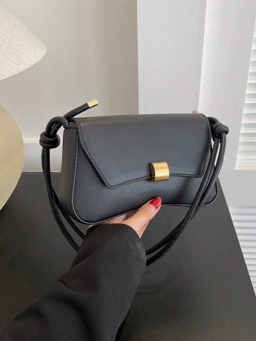 Retro Lightweight, Business Casual Black Flap Bag Vintage Knot Detail PU for Teen Girls Women College Students